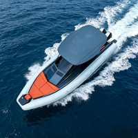 Bateau pneumatique semi-rigide (RIB) de plaisance en fibre de verre 960 avec cabine confortable pour la navigation en haute mer