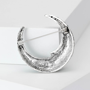 Versión coreana nueva creativa Retro Luna suegro plateado aleación cristal broche elegante Simple moda personalidad Pin - Product Image 3