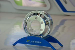 Volante/volante delantero de aluminio 20x5,5 con acabado negro para actualización/actualización de camiones ligeros - Product Image 2