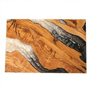 Planche à découper en bois multicolore, résistante au déformage, aux fissures et à l'humidité, épaisseur 1,5 cm, facile à nettoyer pour un usage quotidien en famille active - Product Image 1