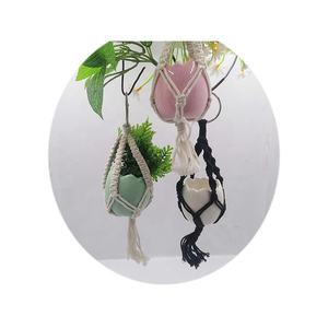 <span class=keywords><strong>Vase</strong></span> en céramique avec logo personnalisé à <span class=keywords><strong>accrocher</strong></span> <span class=keywords><strong>au</strong></span> <span class=keywords><strong>mur</strong></span> en corde de chanvre style nordique avec bouche de fleurs pour la décoration de cour - Product Image 1