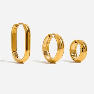 Aros de Oro de 18K y Acero Inoxidable de 15mm, Diseño Clásico para Uso Diario - Product Image 1