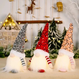 Nuova decorazione natalizia con paillettes natalizie con luci bambola di peluche bambola senza volto incandescente di natale - Product Image 5