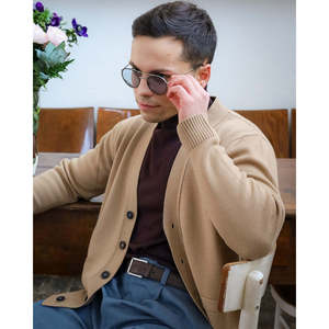 Suéter Cárdigan para Hombre con Decoración de Botones y Patrón Fino 5 - Product Image 2