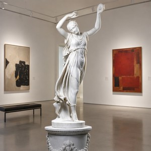 Statue de la Musée de la <span class=keywords><strong>Danse</strong></span> en marbre blanc sculptée à la main - Figurine de Terpsichore entièrement personnalisable avec chiton à effet de drapé, OEM/ODM bienvenus - Product Image 1