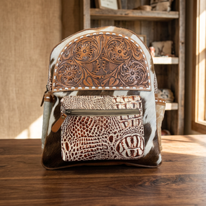 Sac à dos de cowgirl occidental en cuir véritable de qualité supérieure, style bohème vintage, motif floral, fabriqué par un grand fabricant indien - Product Image 3