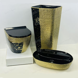 Set Moderno di Lavabo e WC a Doppio Scarico con Design a Motivo Oro su Nero, Montaggio a Parete, Stile Russo di Alta Gamma - Product Image 1