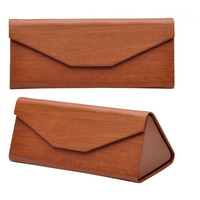 Étui triangulaire pliable magnétique en cuir PU avec Logo personnalisé, étui à lunettes de soleil pliable fait à la main