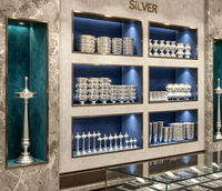 Meubles de magasin de bijoux en MDF de luxe moderne avec éclairage LED, étagères murales durables, comptoir design, vitrine de présentation de bijoux pour