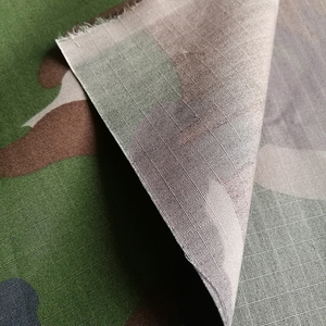 Imperméable 65% polyester 35% <span class=keywords><strong>coton</strong></span> TC <span class=keywords><strong>ripstop</strong></span> avec tissu d'impression de camouflage 200-40gsm tissu unfirom - Product Image 3
