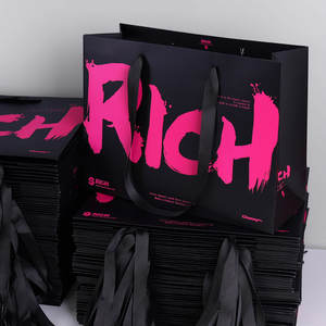 Borsa da <span class=keywords><strong>Shopping</strong></span> di Lusso Promozionale Nova Design in Carta Stampata Personalizzata con Logo per Abbigliamento <span class=keywords><strong>Uomo</strong></span> Donna - Product Image 3