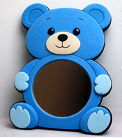 Miroir en mousse EVA mignon de style dessin animé, adapté à la décoration de la chambre des enfants, diverses formes de dessins animés peuvent être personnalisées sur demande.