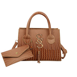 Borse a <span class=keywords><strong>Tracolla</strong></span> Casual da <span class=keywords><strong>Donna</strong></span> con Frange e Portafogli Piccoli, Vendita all'Ingrosso di Fabbrica - Product Image 4