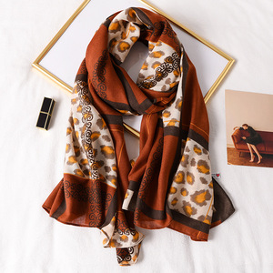 Châles en Viscose avec imprimé pour femme, écharpes en coton et lin, accessoire pour la tête, Hijab, collection, vente en gros - Product Image 4