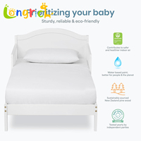 Lit pour tout-petit en bois de pin blanc avec tête de lit cintrée et deux barrières de sécurité, lit pour enfant en bois à hauteur basse