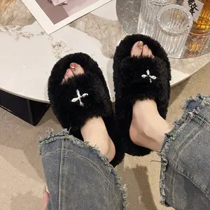 Wholesale Winter House Slippers Indoor Ladies Soft Cross Fluffy Slippers for Women Plush 1 Pair Into One Opp Bag Warm Slippers