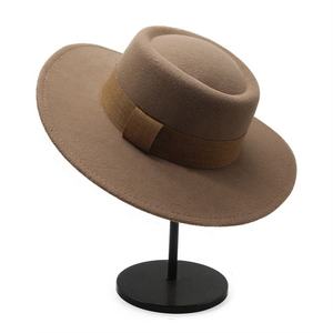 Sombreros <span class=keywords><strong>de</strong></span> fieltro Fedora con logotipo personalizado para mujer, venta al por mayor, sombreros <span class=keywords><strong>de</strong></span> fieltro planos <span class=keywords><strong>de</strong></span> ala ancha para hombre y mujer con hebilla - Product Image 5