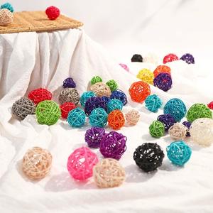 Spot transfrontalier 5cm <span class=keywords><strong>boule</strong></span> de Noël colorée décoration de la <span class=keywords><strong>maternelle</strong></span> suspension <span class=keywords><strong>boule</strong></span> en rotin - Product Image 1