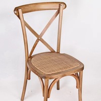 Chaise à dossier croisé en bois massif de couleur naturelle pour les événements de mariage, les fêtes et les restaurants
