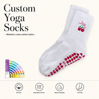 Chaussettes de yoga antidérapantes respirantes pour femmes avec logo personnalisé OEM, idéales pour le fitness, le Pilates et la gym en automne
