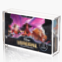 Boîte de présentation magnétique en acrylique transparente personnalisée en usine, avec protection UV, pour le stockage de cartes scellées