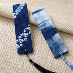 Segnalibri in Tessuto Batik Stampato Tinto in Blu per Studenti, Ideali per Lettura, Diario, Messaggi e Materiali per Journaling - Product Image 1