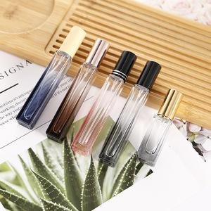 Oferta Especial: Mini Envase de Vidrio Degradado Personalizado de 5ml/10ml para Muestras de Perfume, Botella de Spray de Viaje con Tapa Plateada/Negra - Product Image 3