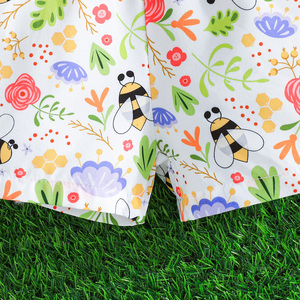 Vestito a due pezzi con fiocco carino per bambine Casual estate a maniche corte alla moda con motivo fiore ape 2 pz bambini - Product Image 6
