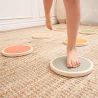 Actividad interior perfecta para niños pequeños que mejora el equilibrio habilidades de coordinación seguro antideslizante divertido peldaños de madera para niños