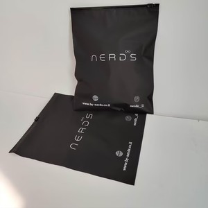 Online Shopping Reusable 12*16inch Matte Black Shipping Bag Plastic Zipper Bags Custom Printed White Logo Polybags for Packaging - Product Image 3
