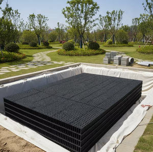 Caissons <span class=keywords><strong>de</strong></span> récupération d'<span class=keywords><strong>eau</strong></span> <span class=keywords><strong>de</strong></span> <span class=keywords><strong>pluie</strong></span> entrecroisés légers et robustes <span class=keywords><strong>pour</strong></span> dissipation sous-surface, avec atténuation efficace - Product Image 1