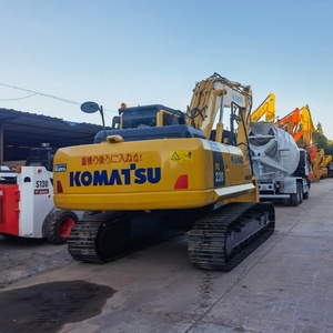 Excavatrice sur chenilles KOMATSU PC220 d'occasion du Japon, équipement de construction d'occasion avec composants essentiels : moteur, pompe, PLC, boîte de vitesses - Product Image 3