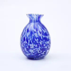 Wholesale Mouth Blown Glass Vase Container for Aromatherapy Reed Diffuser to Decorate Your House or Office Table