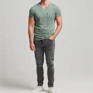 Jeans déchirés pour hommes pantalon en denim jeans skinny pantalons pour hommes nouveau design de couleur grise jean peint vente en gros