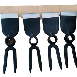 FOURCHE HOE AVEC FOURCHE DE JARDIN À 2 BROCHES et HOE DE FORME CARRÉE - Product Image 4