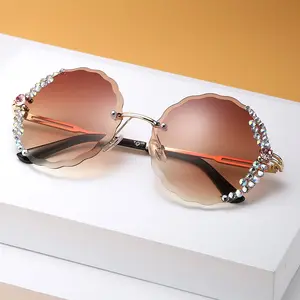 Women Newest Vintage Retro Round Transparent Sun Glasses For Ladies Metal Frame Rhinestone Sunglasses