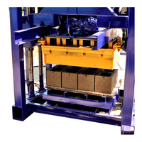 Machine à fabriquer des blocs creux en béton et des pavés manuels HF QTJ4-35 de petite taille avec une longue durée de vie, ligne de production de blocs solides