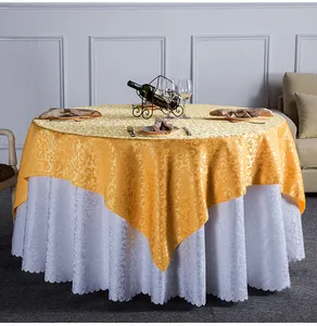 Luxus runde Tischdecke mit Overlay für die Hochzeit