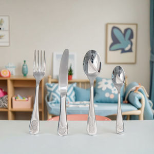 Juego de <span class=keywords><strong>cubiertos</strong></span> reutilizables de acero inoxidable para niños de alta calidad, 4 Uds., caja de regalo de dibujos animados personalizada, diseño de animales bonitos para fiestas <span class=keywords><strong>infantiles</strong></span> - Product Image 3