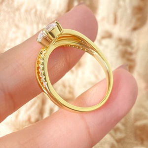 Envío Rápido, Joyería de Moda, Anillo de Compromiso de Plata Chapada en Oro con Banda Trenzada y Circonita para Mujer - Product Image 3