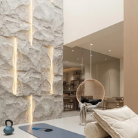 Nouveauté : Panneau de marbre UV haute brillance, dalle de marbre artificiel blanc Calacatta pour mur de fond de studio