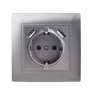Enchufe Alemán Individual de 86*86mm, Gris, Ignífugo, con Panel Táctil y Puerto USB A+C de 3 Vías - Product Image 3