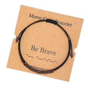 DUYIZHAO Vente en gros de bracelet tissé en code Morse tendance bracelet en bois avec lettre anti-stress et carte cadeau pour couple femme homme