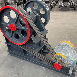 Diesel Engine Gold Ore Small Stone Rock Portable Mobile Jaw Crusher <b>Machine</b> Price - Product Image 5