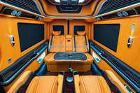 Kit de conversion Mercedes Sprinter Orange avec cloison de séparation, TV, poste de travail exécutif 4+2, salon de réunion, bureau Star Desk, éclairage de plafond OEM