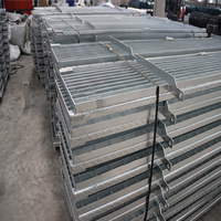 Grille en acier galvanisé à chaud de haute qualité pour passerelle, antidérapante, avec marches d'escalier en acier inoxydable