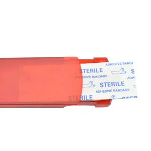 Pansements adhésifs imperméables en plastique pour premiers secours, motif dessin animé, emballage personnalisé en boîte plastique - Product Image 1