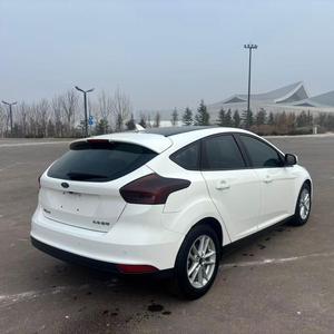 Fournisseur chinois – Ford Focus 2017 d'<span class=keywords><strong>occasion</strong></span>, SUV fiable 5 places, boîte manuelle, conduite à gauche, cuir foncé, jantes R17, toit ouvrant panoramique, idéal pour la ville - Product Image 4