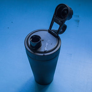 Coctelera de proteínas de acero inoxidable de 2 capas, mezclador de proteínas de metal de 600ML con bola mixta, botella agitadora de fitness para hombres y mujeres (negro) - Product Image 5