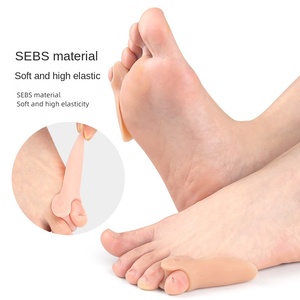 <span class=keywords><strong>Séparateur</strong></span> d'orteils réglable SEBS Gel pouce Valgus <span class=keywords><strong>petit</strong></span> <span class=keywords><strong>orteil</strong></span> Correction housse de protection <span class=keywords><strong>petit</strong></span> <span class=keywords><strong>séparateur</strong></span> d'ongles pour Hallux Valgus - Product Image 4